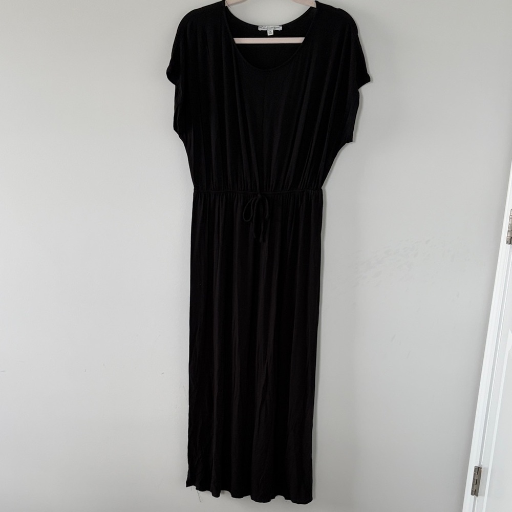 Green Envelope Black Drawstring-Waist Maxi Dress
